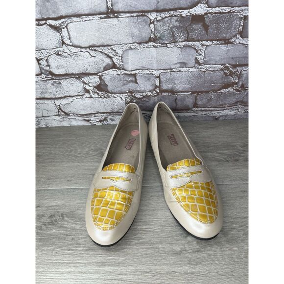 MUNRO Yellow Croc Embossed Pearl Beige Penny Loafers Shoes Women Sz 11M US/42EU - Picture 2 of 16